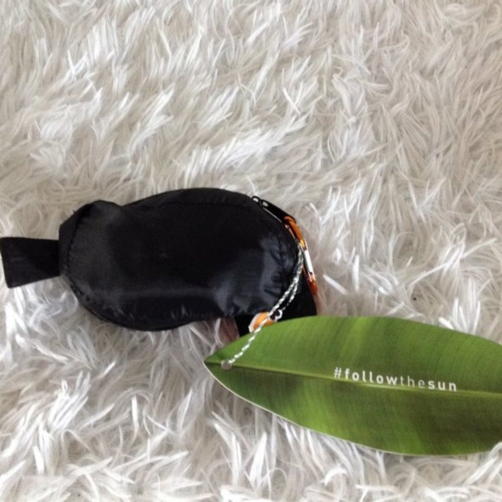 FARM Rio Toucan Foldable Tote - Picture 6 of 11
